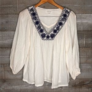 Velvet by Graham & Spencer Cream Blouse with Navy Floral Embroidery boho top